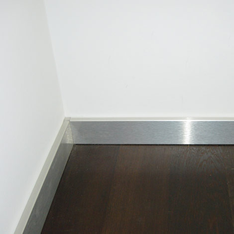 Sondermöbel - Fussleiste